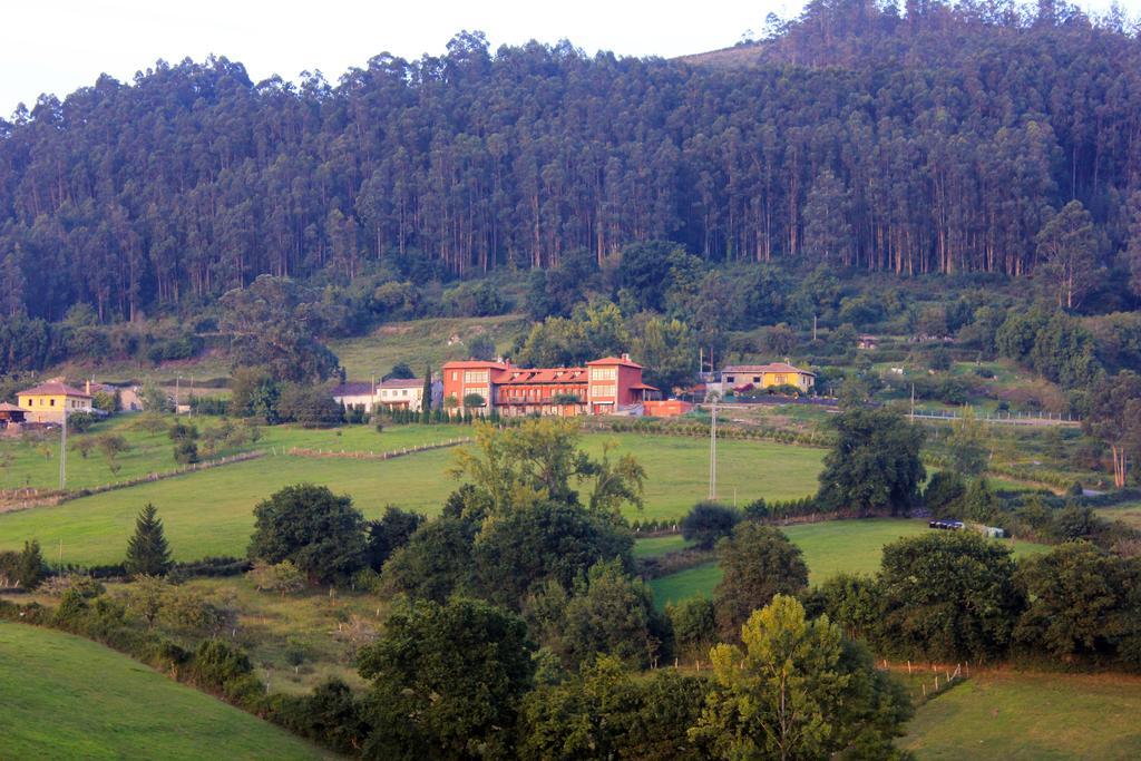 Escuelas De Fuentes Villaviciosa (Asturias)